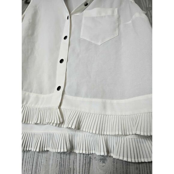 Cabi Button Front Sleeveless Blouse with Pleated Hem – Size Small - Picture 2 of 8